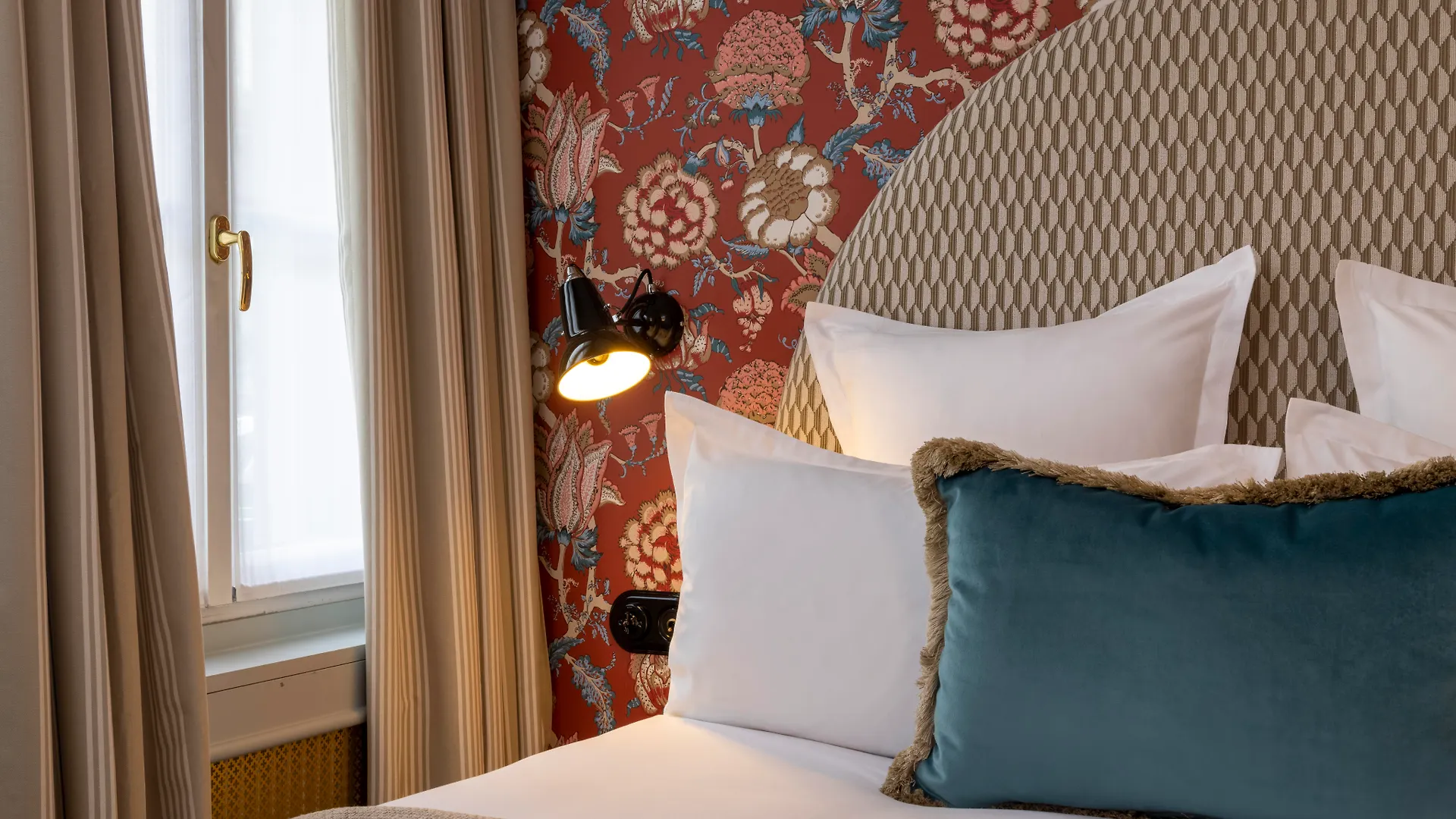 ***  Hotel Fior D'Aliza Paris França